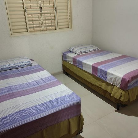 Casa Para Temporada 900 Metros Do Termas Dos Laranjais Villa Olimpia Bagian luar foto
